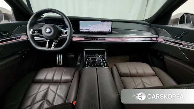 BMW 7 Series (G70) id 4560892 из Кореи 32