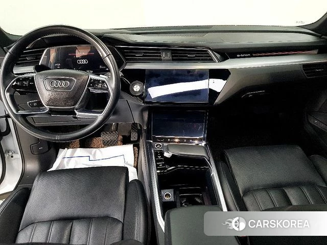 Audi e-Tron id 3860003 из Кореи 17