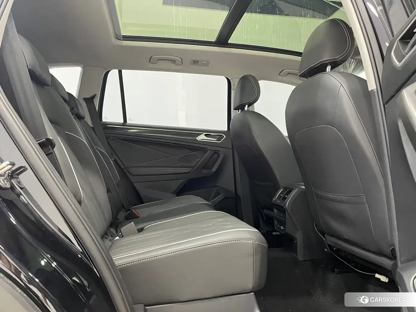 Volkswagen Tiguan L id 4680540 из Китая 18