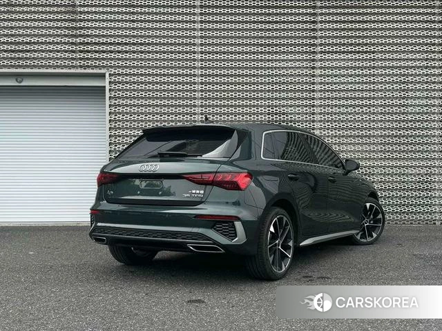 Audi A3 id 4392122 из Китая 12