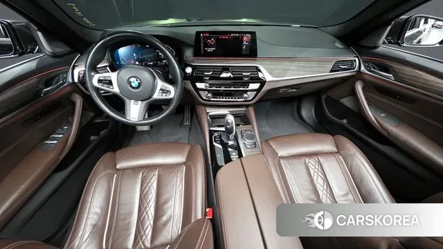 BMW 5 Series (G30) id 3489059 из Кореи 17