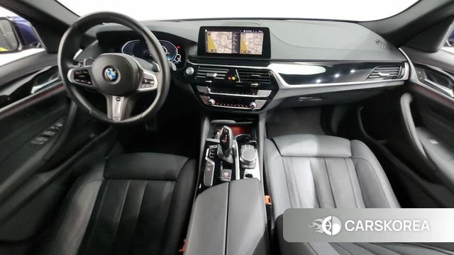 BMW 5 Series (G30) id 3844292 из Кореи 17