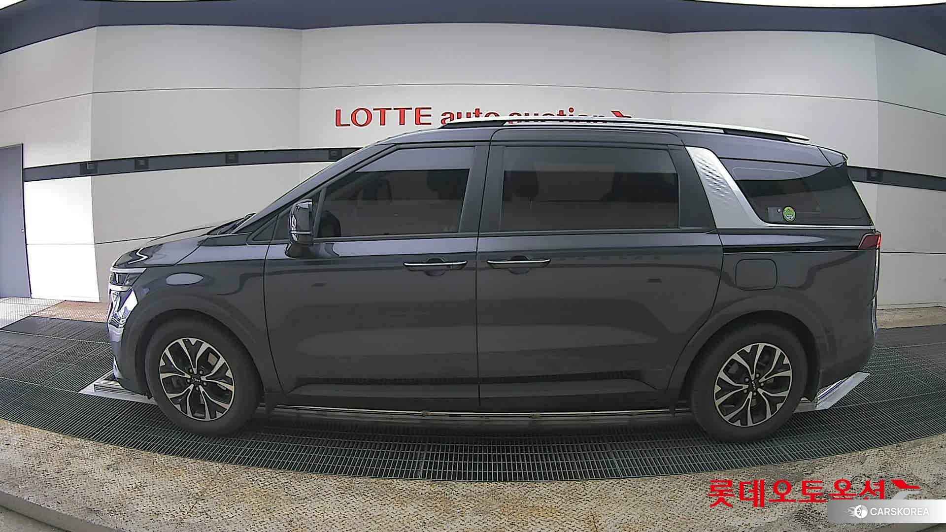 Kia Carnival id 3875762 из Кореи 34