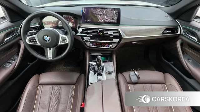 BMW 5 Series (G30) id 4179651 из Кореи 17