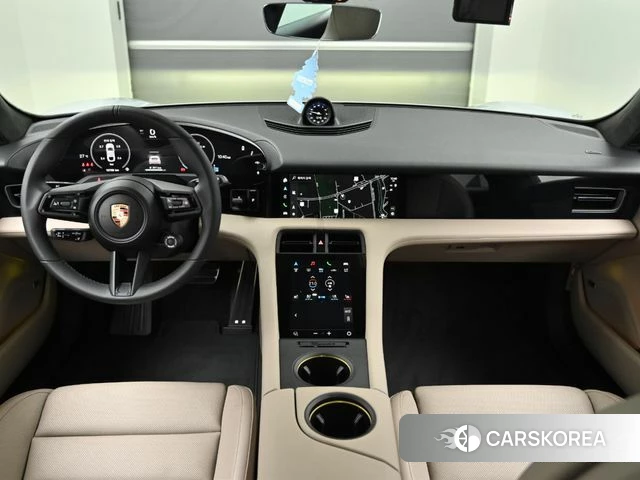 Porsche Taycan id 4511149 из Кореи 17