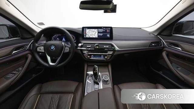 BMW 5 Series (G30) id 4671124 из Кореи 17