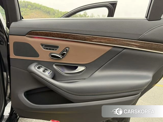 Mercedes-Benz S-class id 4265320 из Китая 22