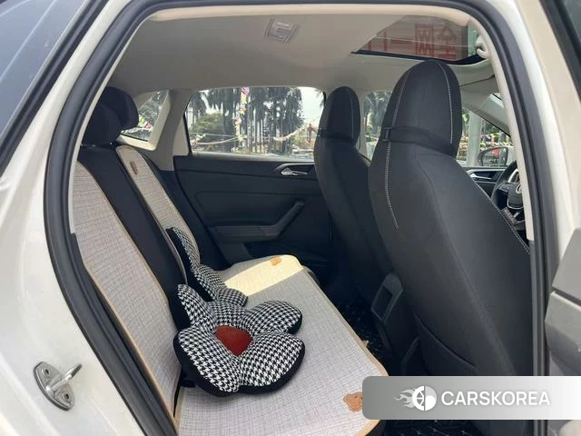 Volkswagen Polo id 4261568 из Китая 7