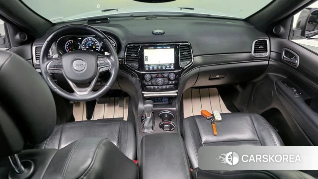 Jeep Grand Cherokee id 3866679 из Кореи 17