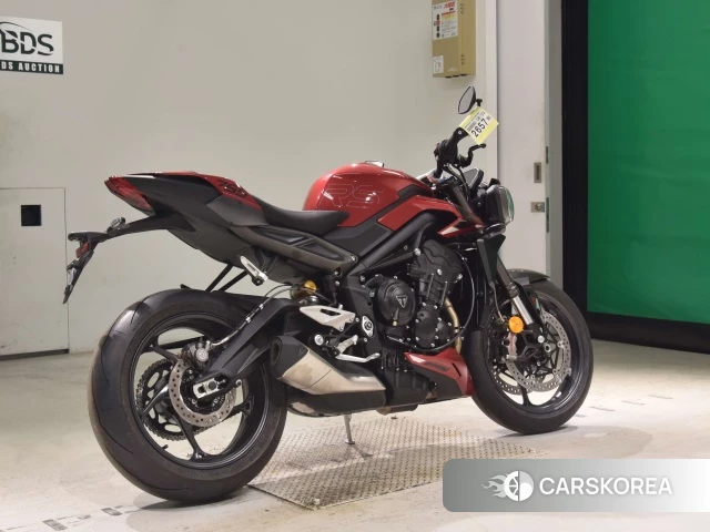 Triumph STREET TRIPLE 765 RS 2025 из Японии, фото 4