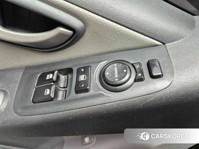 Hyundai The New Grand Starex id 4887317 из Кореи 12