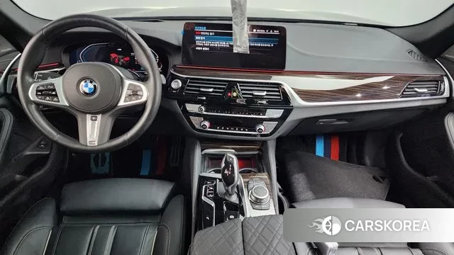 BMW 5 Series (G30) id 3348855 из Кореи 17