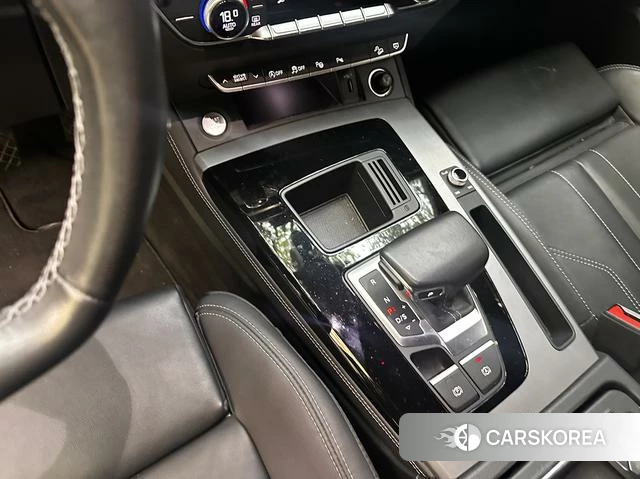 Audi Q5L Sportback id 4314866 из Китая 8