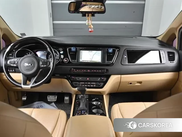 Kia All New Carnival id 3578832 из Кореи 17