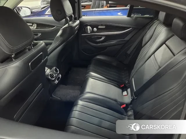 Mercedes-Benz E-Class W213 id 3514984 из Кореи 7