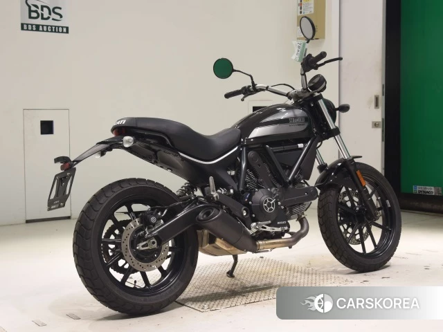 Проданный Ducati SCRAMBLER SIXTY2 2021 из Японии