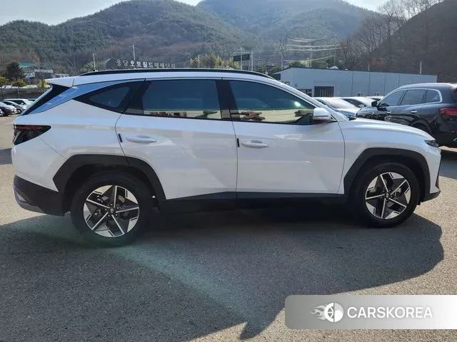 Hyundai The New Tucson (NX4) id 3595216 из Кореи 16