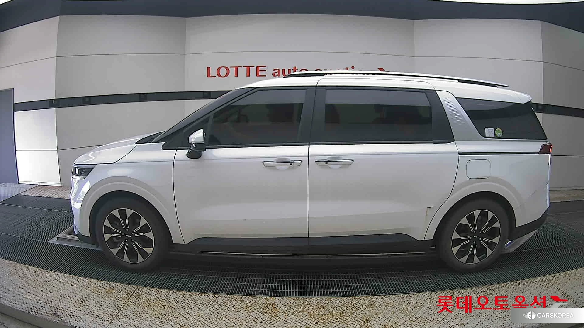 Kia Carnival id 4674221 из Кореи 33