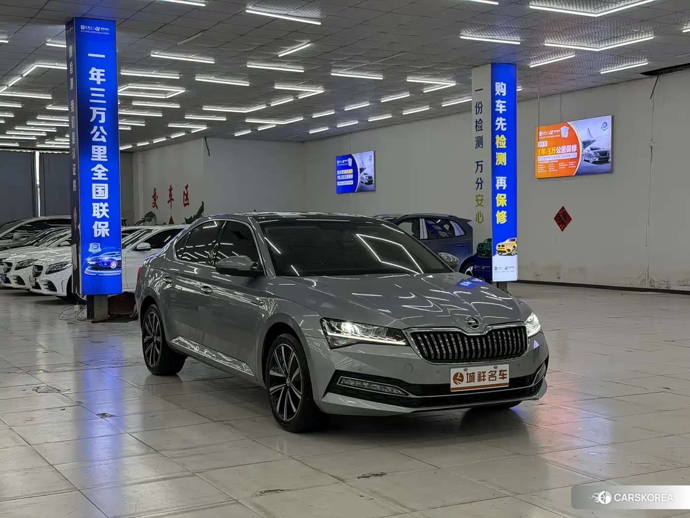 Skoda Superb id 4589332 из Китая 8