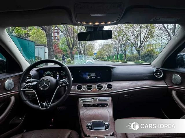 Mercedes-Benz E-class id 4277810 из Китая 19
