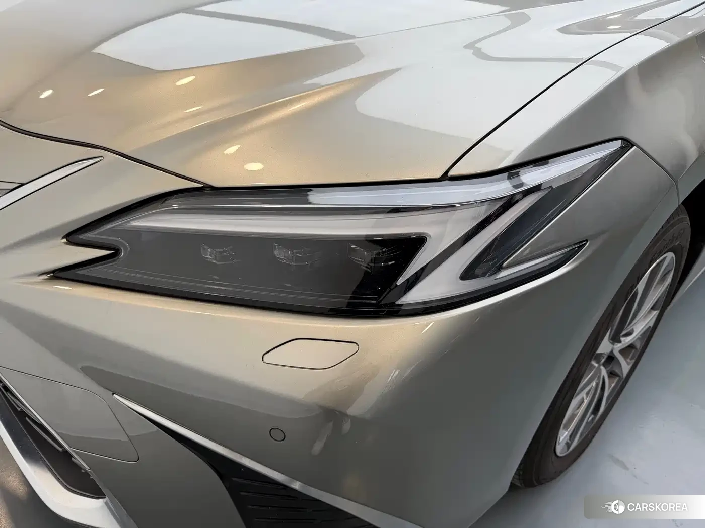 Lexus ES id 4654972 из Китая 15