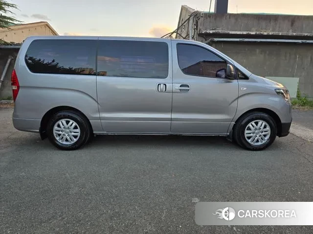 Hyundai The New Grand Starex id 3568290 из Кореи 17