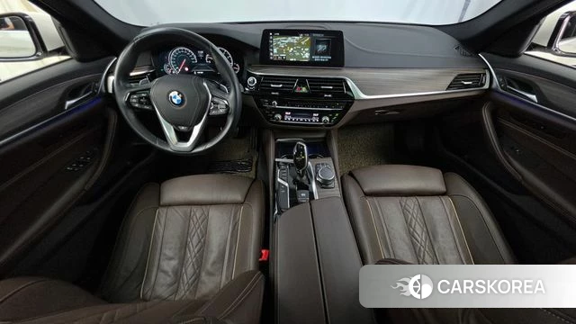 BMW 5 Series (G30) id 4471711 из Кореи 30