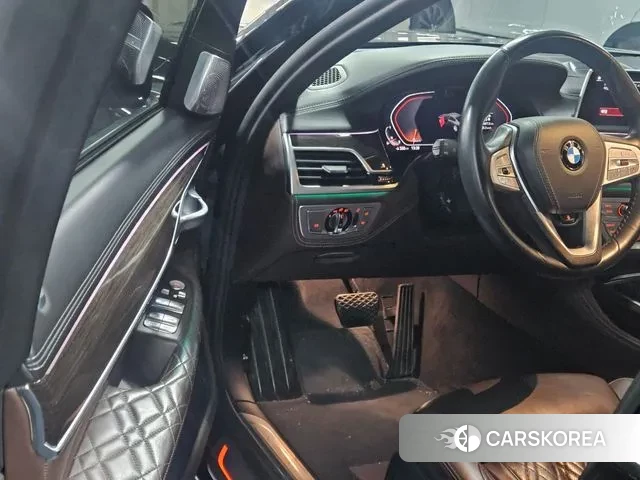 BMW 7 Series (G11) id 3261611 из Кореи 7