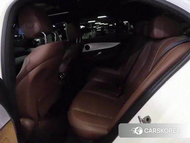 Mercedes-Benz E-Class W213 id 3407133 из Кореи 17