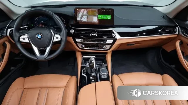 BMW 5 Series (G30) id 3003278 из Кореи 17