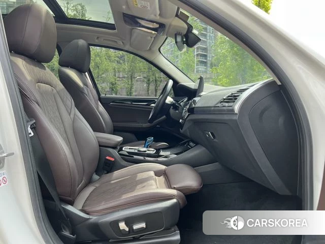 BMW iX3 id 3939462 из Китая 17