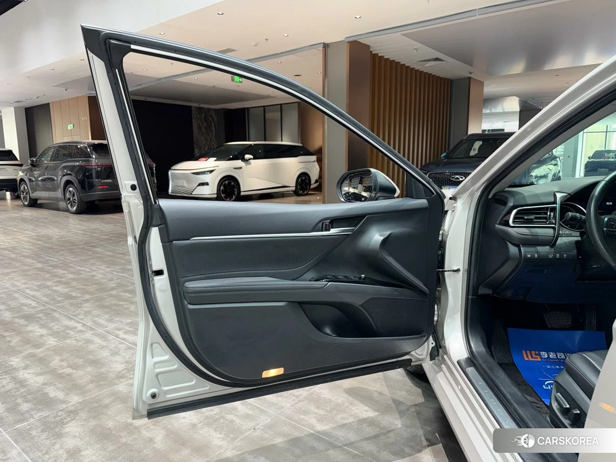 Toyota Camry id 4474008 из Китая 29
