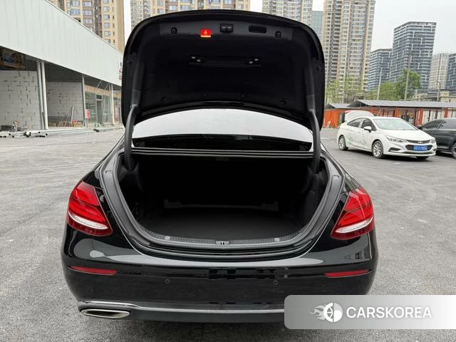 Mercedes-Benz E-class id 4254240 из Китая 8