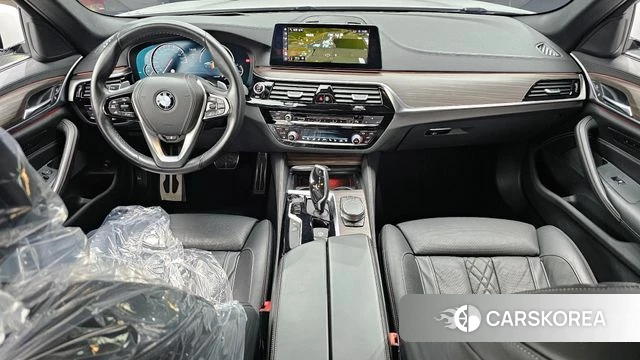 BMW 5 Series (G30) id 3886489 из Кореи 17