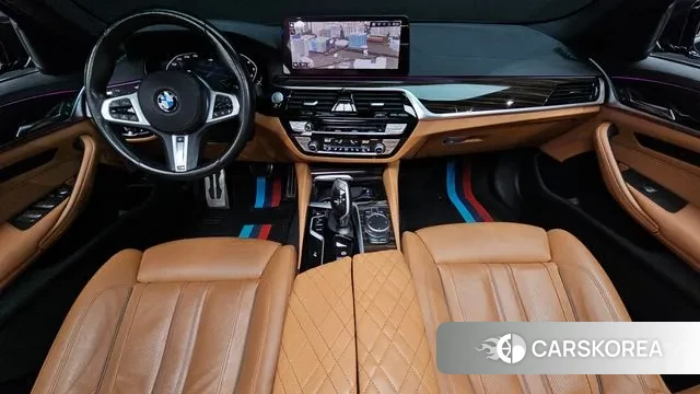 BMW 5 Series (G30) id 3349963 из Кореи 17