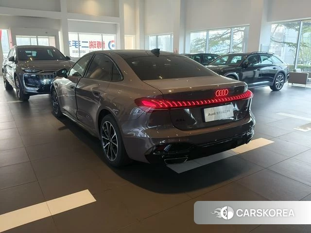 Audi A5L id 4271816 из Китая 16