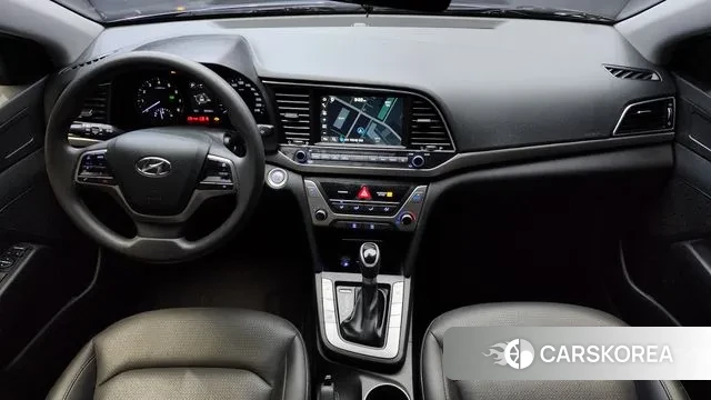 Hyundai Avante AD id 2986796 из Кореи 17