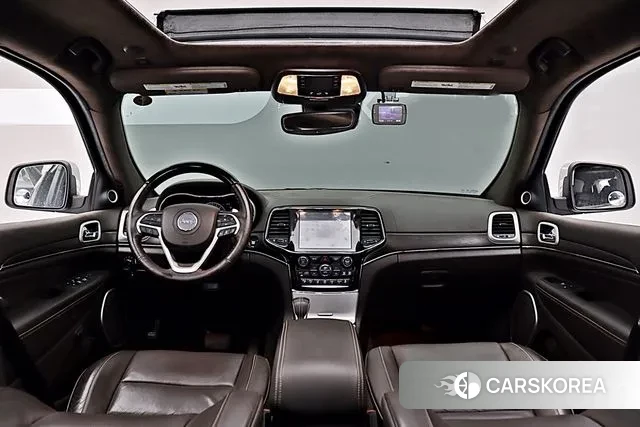 Jeep Grand Cherokee id 2997435 из Кореи 17