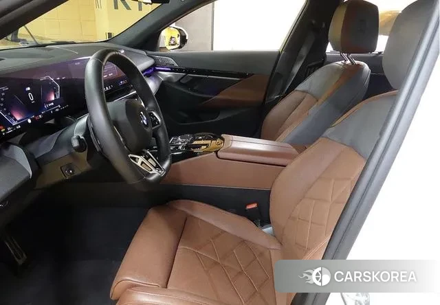 BMW 5 Series (G60) id 3476573 из Кореи 17