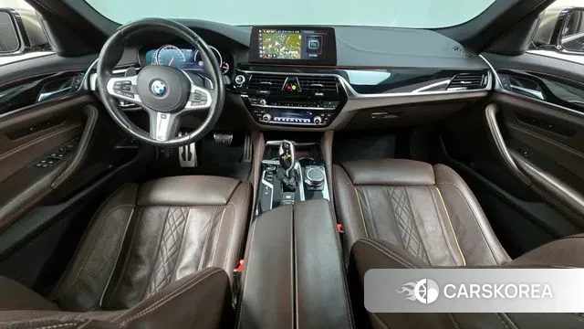 BMW 5 Series (G30) id 3651806 из Кореи 17