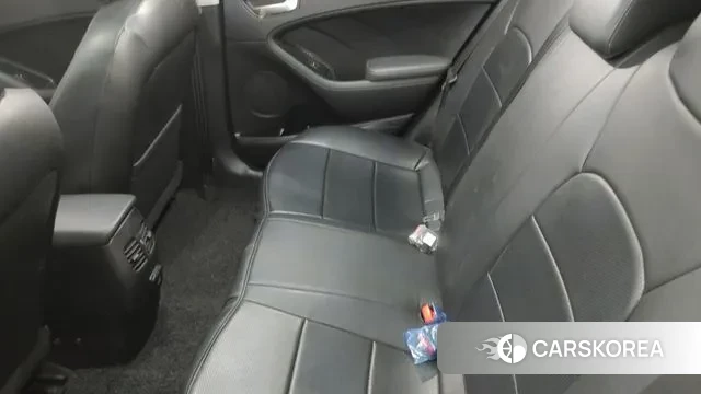 Kia The New K3 id 3303018 из Кореи 17