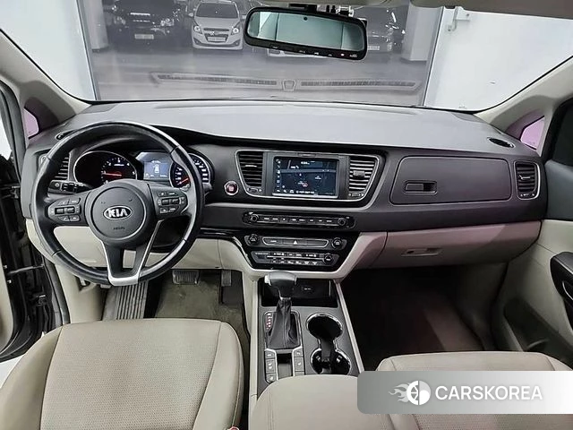 Kia The New Carnival id 4476947 из Кореи 16