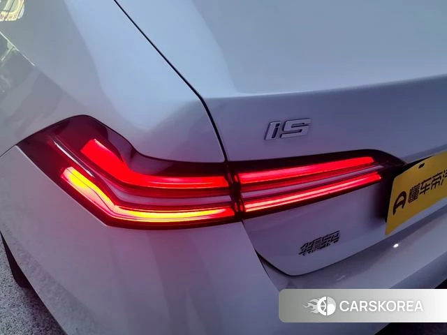 BMW i5 id 4259010 из Китая 17