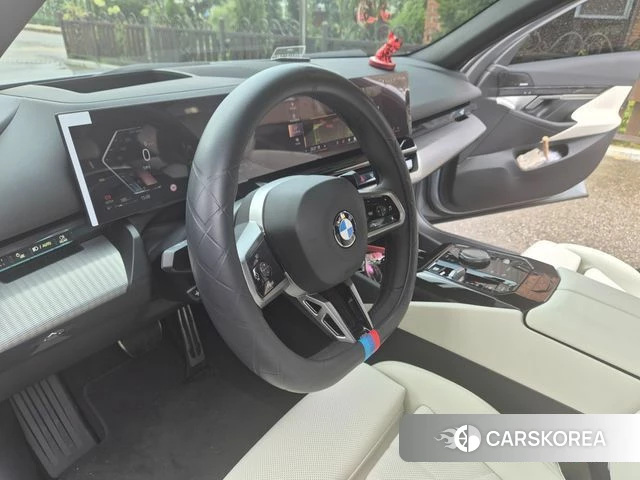 BMW 5 Series (G60) id 4612145 из Кореи 7