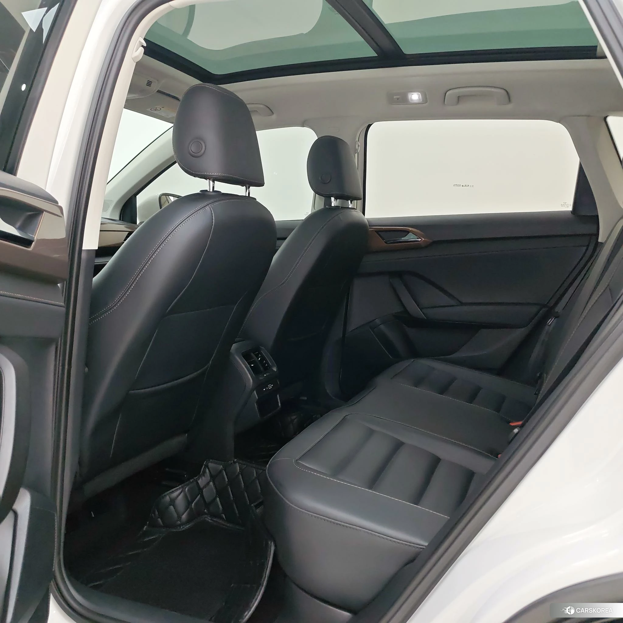 Volkswagen Tuyue id 4486133 из Китая 14