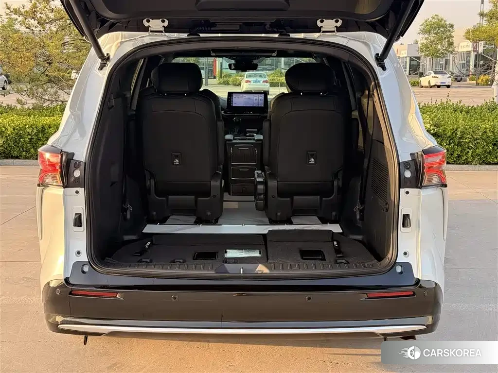 Toyota Sienna id 4653924 из Китая 29