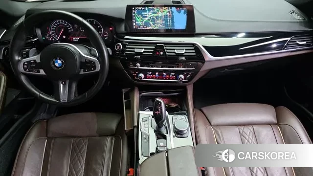 BMW 5 Series (G30) id 3055538 из Кореи 17