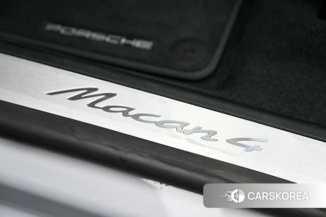 Porsche Macan EV id 3908770 из Китая 12