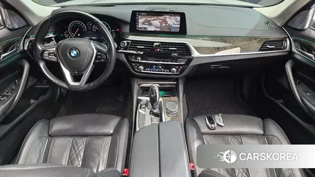 BMW 5 Series (G30) id 3402681 из Кореи 17