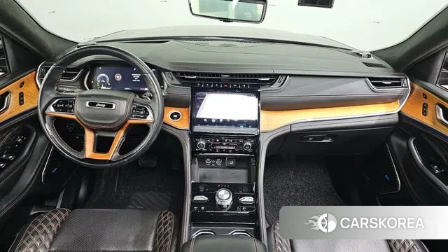 Jeep Grand Cherokee (WL) id 3395091 из Кореи 17